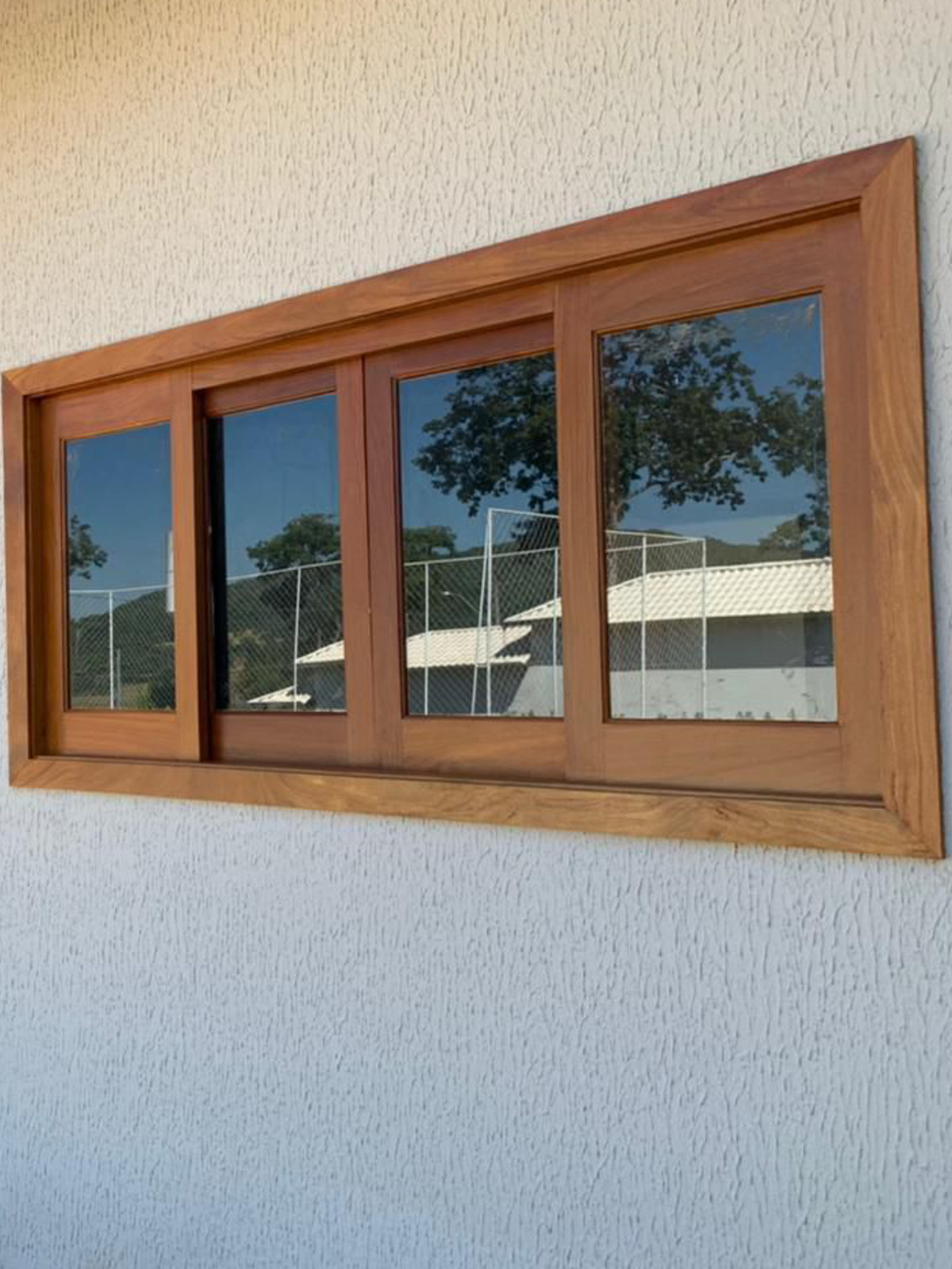 Janela de Madeira Vazada